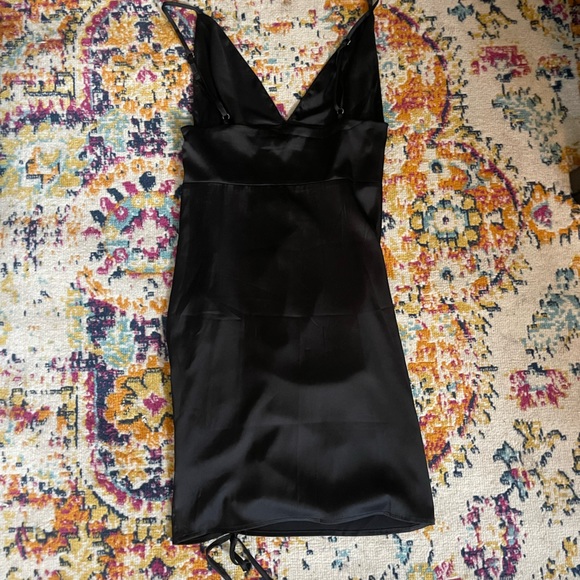 NEW- NASTY GAL HEAVENS TOUCH SATIN DRESS - Picture 5 of 8